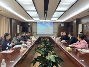 洛阳市商务局局长吕宗乐一行莅临中欧手机入口调研指导工作